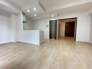 【居間・リビング】 | ロイヤルメドゥ東心斎橋