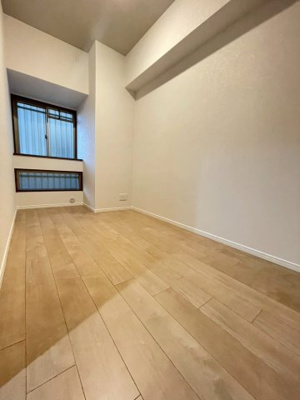 【洋室】 | ロイヤルメドゥ東心斎橋 | 洋室5.1帖