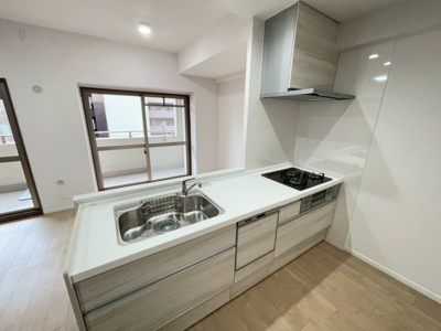 【キッチン】 | ロイヤルメドゥ東心斎橋