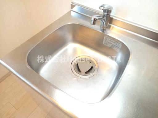 レジディア神戸三宮プレイスのキッチン