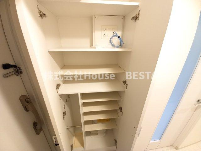 レジディア神戸三宮プレイスの収納