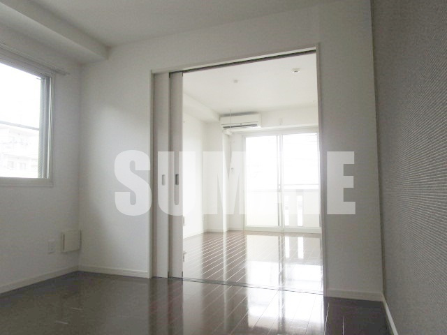 ソフィアヒルズの居間・リビング|スライド式の仕切り付きです！