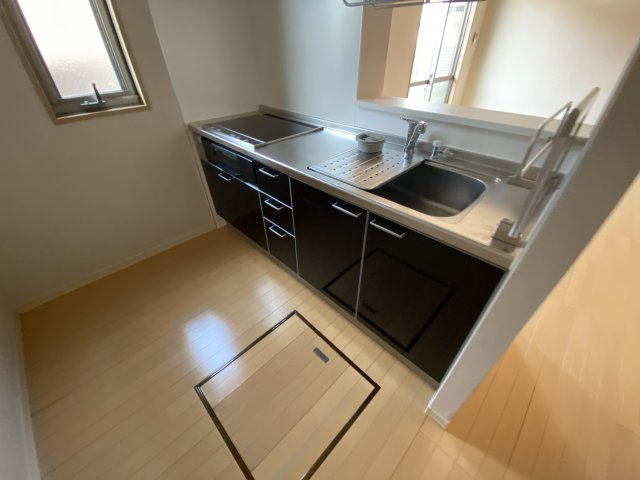 クラヴィエ南町ノ坪　C棟のキッチン