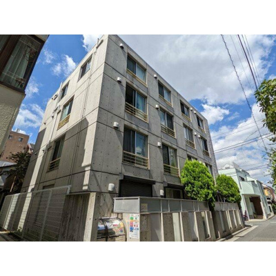 【外観】 | ブランシェ高円寺 | 鉄筋コンクリート造のがっちりとした建物。