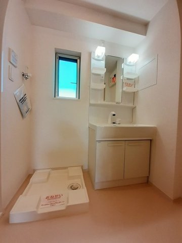 アロッジオ　ＥＸの独立洗面台|高崎、前橋のお部屋探しはエンドスケープまで！お客様の理想お聞かせ下さい♪
