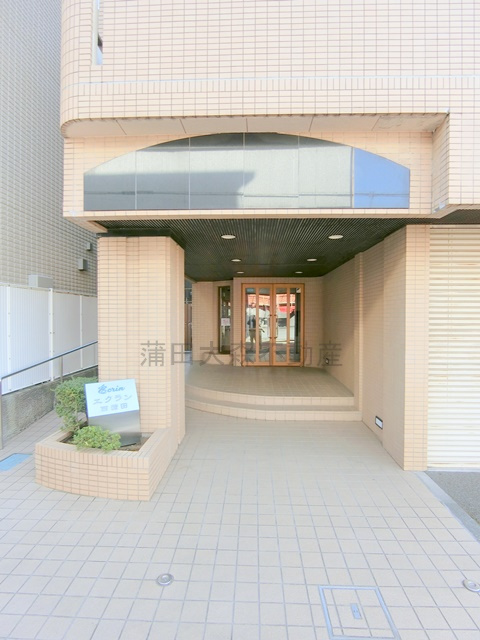 エクラン西蒲田の外観