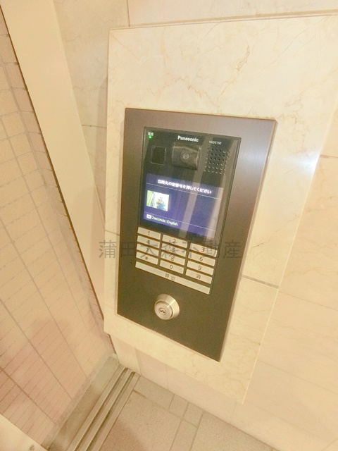 エクラン西蒲田の外観