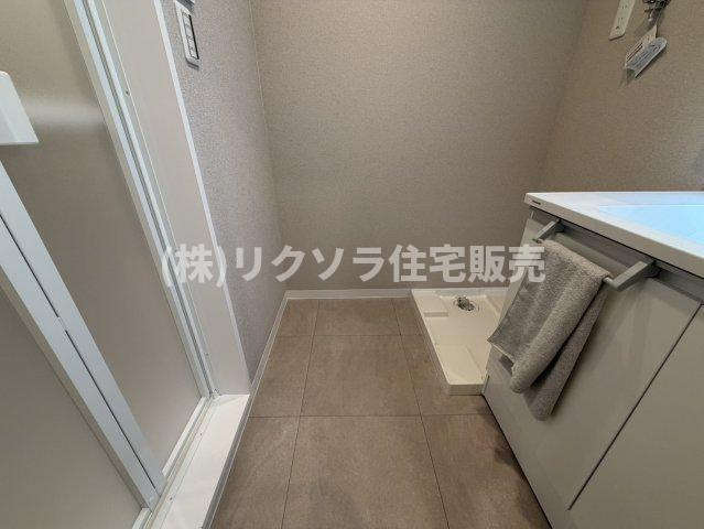 レオ高槻の脱衣所|■物件内覧・資金計画相談・住宅ローン相談、リフォーム相談、お問合せ受付中■
※当日・翌日のご内覧、ご相談はお電話でのお問合せがスムーズです！