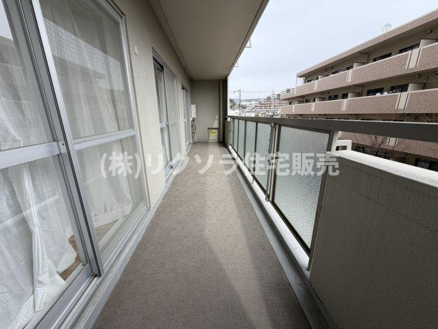 レオ高槻のバルコニー|■物件内覧・資金計画相談・住宅ローン相談、リフォーム相談、お問合せ受付中■
※当日・翌日のご内覧、ご相談はお電話でのお問合せがスムーズです！