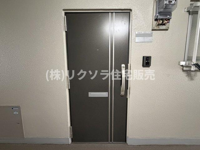 レオ高槻の玄関|■物件内覧・資金計画相談・住宅ローン相談、リフォーム相談、お問合せ受付中■
※当日・翌日のご内覧、ご相談はお電話でのお問合せがスムーズです！