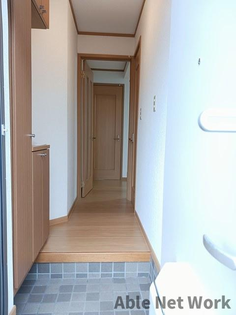 グレーデレ　ドーノ　ヨッシーⅡの玄関|シューズボックス付き