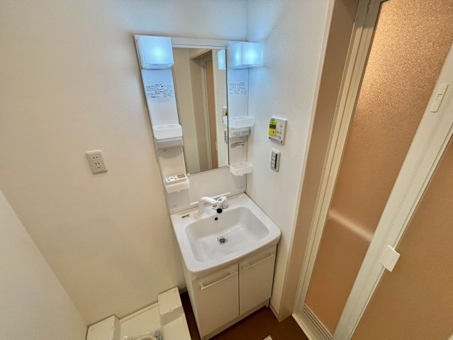 ジーメゾン飾磨恵美酒の洗面所