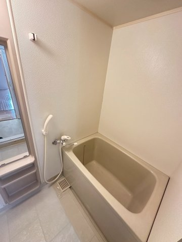 髙井マンションの浴室