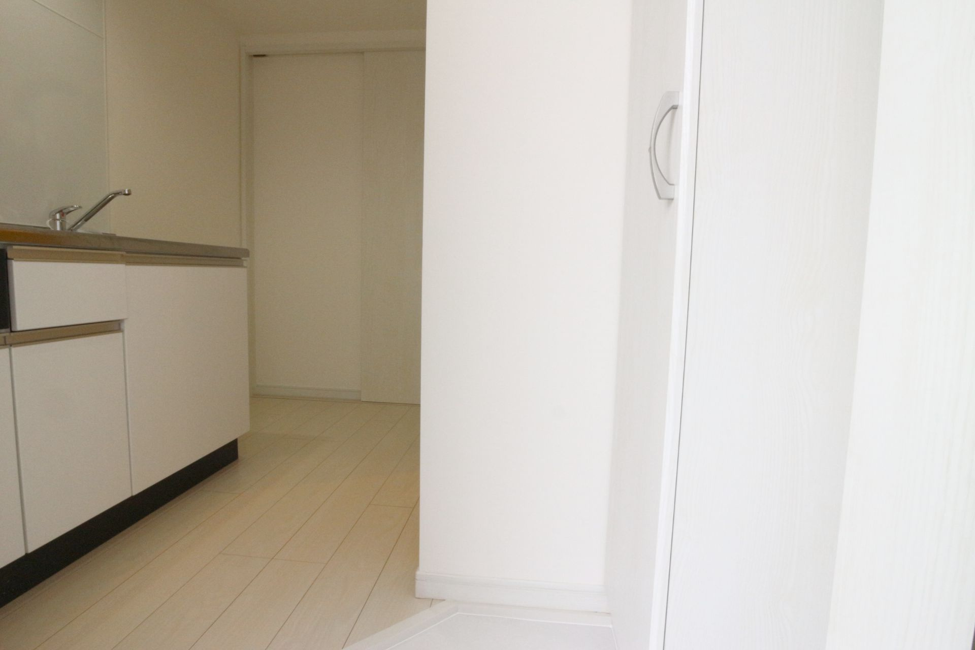 ヘリオス西舞子の玄関