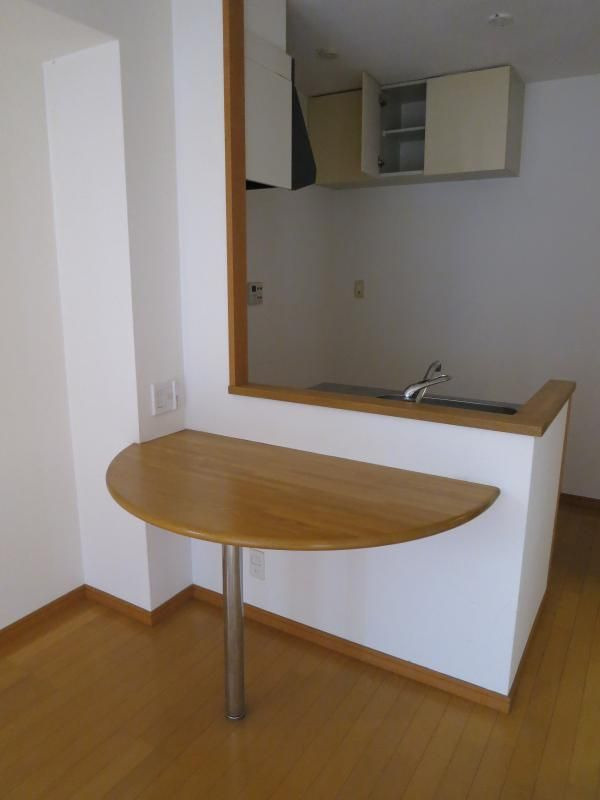 マ・テール城南の内装