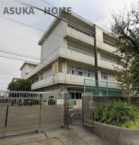 横浜市泉区上飯田町のその他|横浜市立上飯田中学校が徒歩９分でございます。