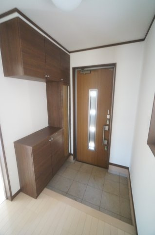 中古　千葉市若葉区西都賀の玄関