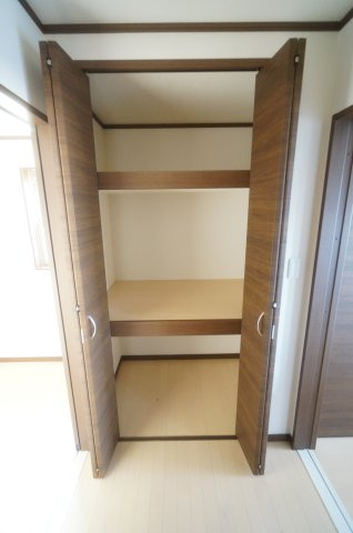 中古　千葉市若葉区西都賀の収納