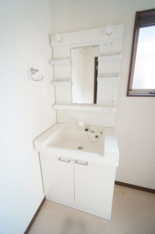 中古　千葉市若葉区西都賀の独立洗面台