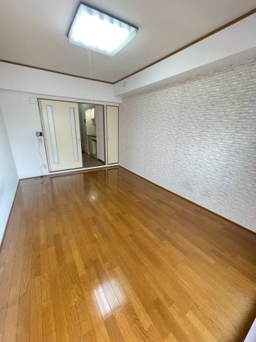 富士マンションの洋室