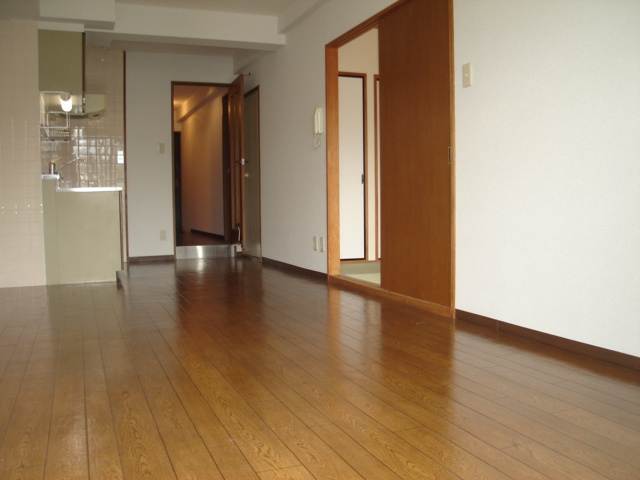 ドミール小林の居間・リビング