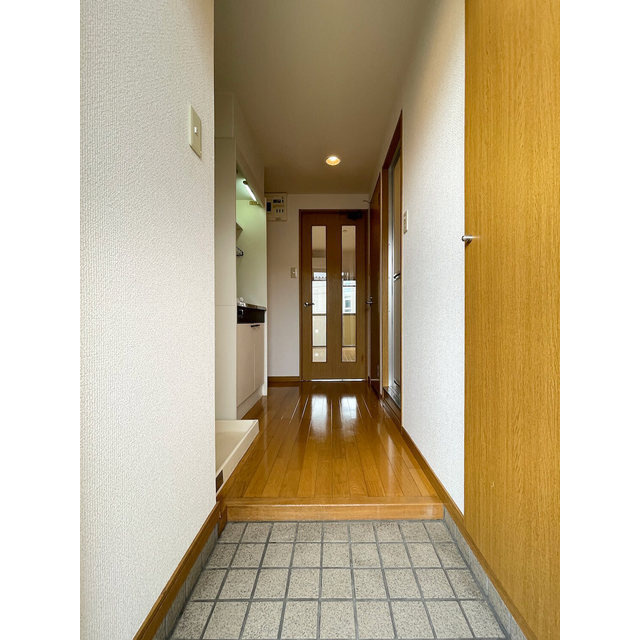 リヴァージュ松枝の玄関