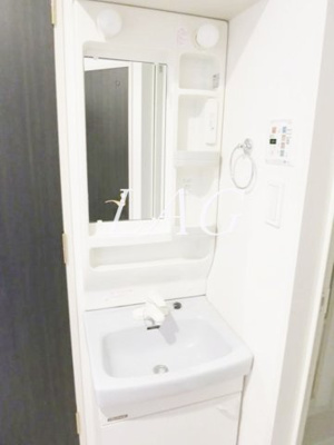 【洗面所】 | アメニティーコート相模大野 | 独立洗面台です。