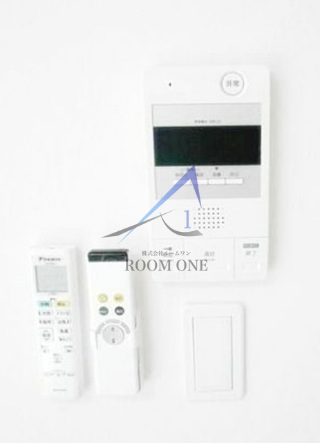 グローリア北千住のセキュリティ|モニター付きインターホンです。