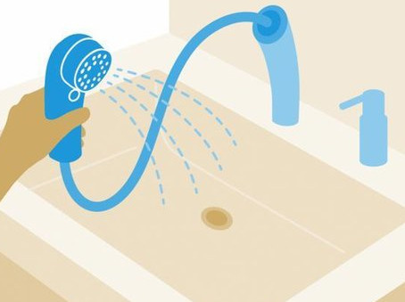 港南区東永谷1丁目戸建の独立洗面台|朝シャンに、シングルレバーシャワー（リフトアップ付き）便利です。