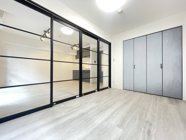 メッツ立石の洋室