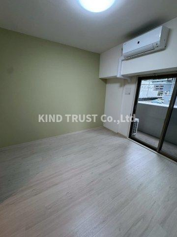 REXIA Shin Umeda DUOの居間・リビング|こちらのリビングで趣味の時間をお楽しみください