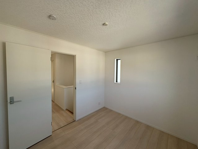 ♥♥うるま市塩屋第1-1号棟（全4棟)の洋室|コンパクトで使いやすい洋室です