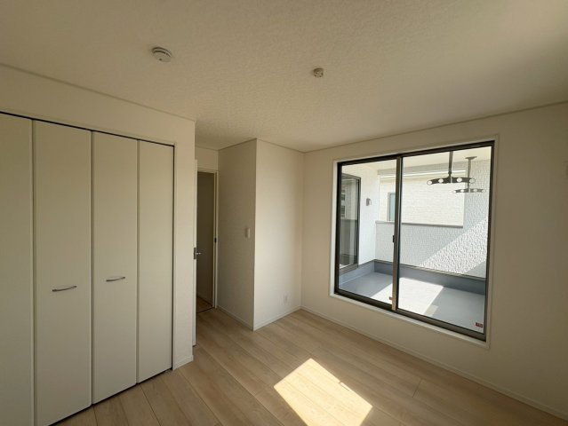 ♥♥うるま市塩屋第1-1号棟（全4棟)の洋室|個人の部屋や寝室として使える洋室です