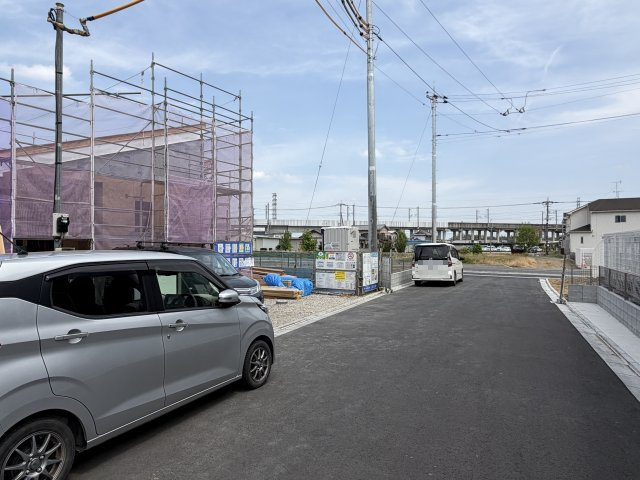 【前面道路含む現地写真】 | 上里町七本木第6  LiveleGarden.s　新築戸建　全8棟　2号棟