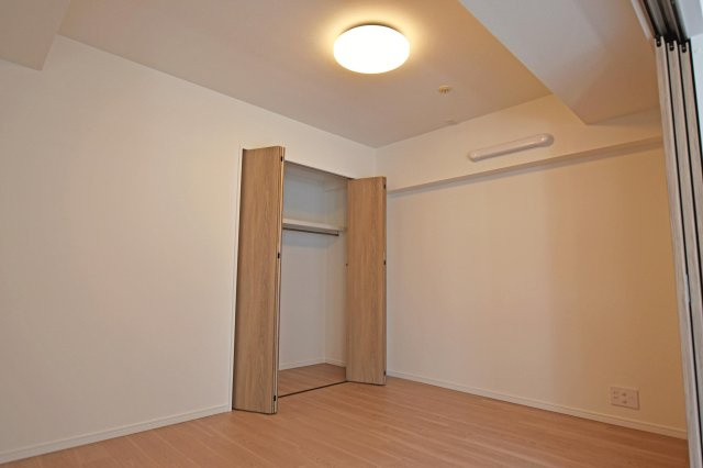 パークスクエア宝塚フォレストタワーの洋室|全洋室クローゼット付きで収納豊富◎
