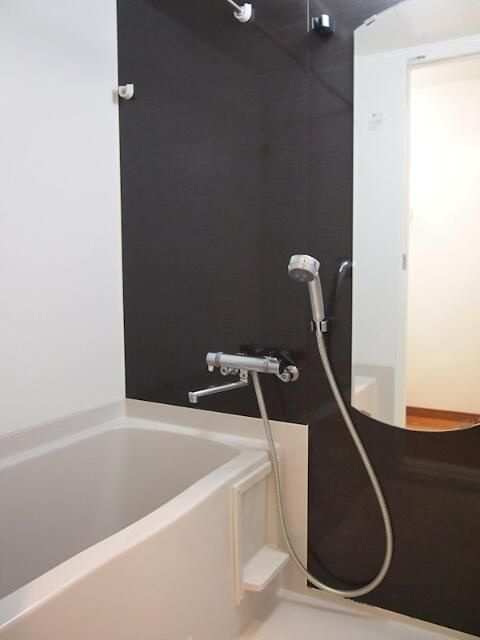 ルーブル早稲田六番館の浴室