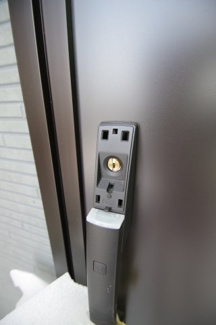 【外観：施工例】 | 【仲介手数料無料！！】府中市南町2丁目　新築戸建て（全3棟）1号棟　7249万円 | 玄関扉はカードキー対応