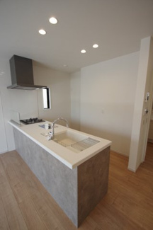 【内観：施工例】 | 【仲介手数料無料！！】府中市南町2丁目　新築戸建て（全3棟）1号棟　7249万円