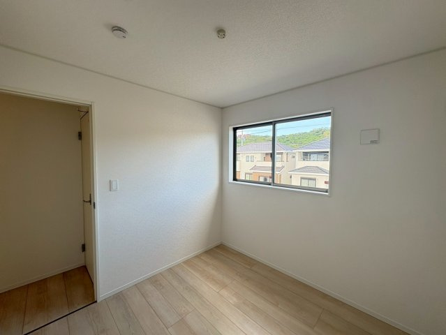 ♥♥うるま市塩屋第1-3号棟（全4棟)の洋室|現地撮影2026.2月♪いつでも内覧可能です☆