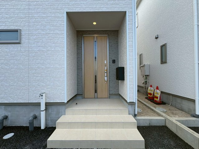 ♥♥うるま市塩屋第1-3号棟（全4棟)の玄関|現地撮影2026.2月♪いつでも内覧可能です☆