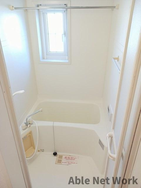 コンフォルターブルⅠの浴室|追い焚き、浴室乾燥機付き