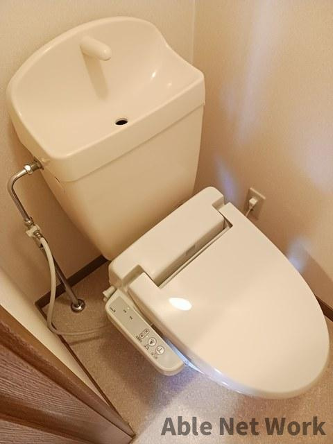 コンフォルターブルⅠのトイレ|温水洗浄便座