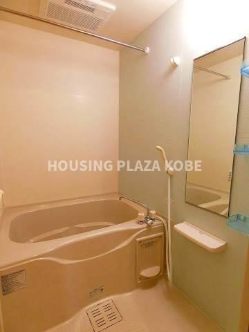 メゾン離宮前Ⅱの浴室