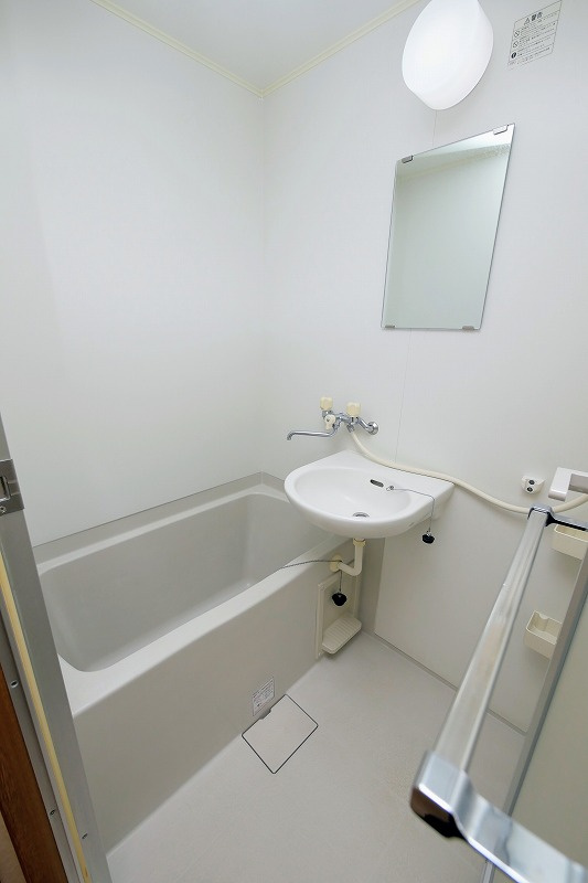 メゾン長束西の浴室|メゾン長束西103号室