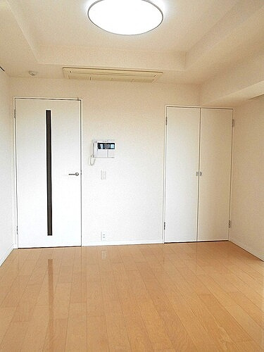 アーバンビューグランドタワーの居間・リビング|洋室（約7.1畳）　※2020年9月撮影