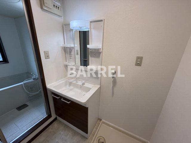 ウィンディ緑地の独立洗面台