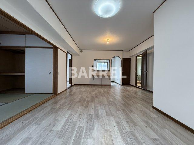 ウィンディ緑地の居間・リビング