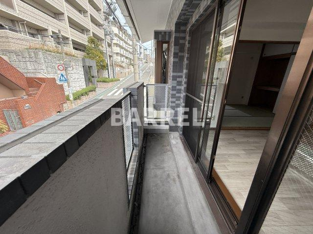 ウィンディ緑地のバルコニー