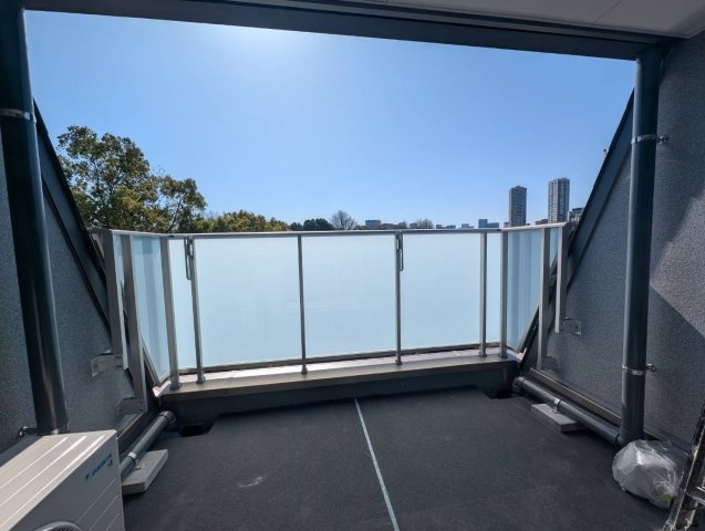 【バルコニー】