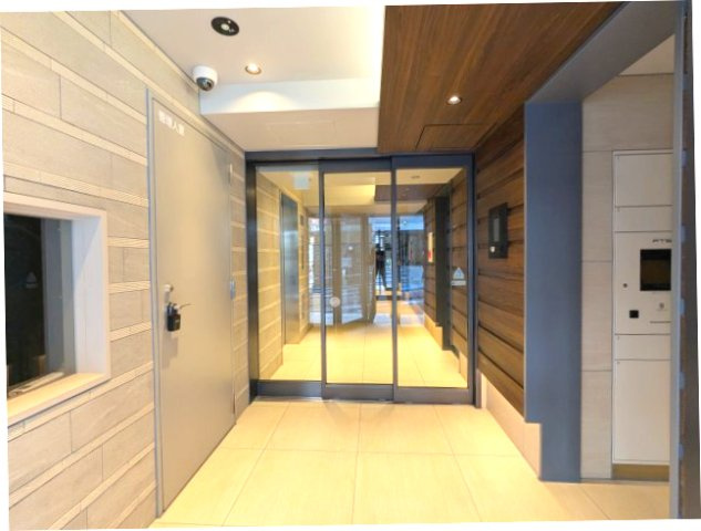 CLARITIA文京湯島の設備|タッチキーのモニター付きオートロックセキュリティ、防犯カメラ、メールBOXとタッチキーの宅配ボックス